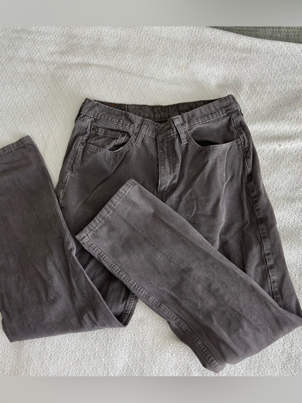 Levi's 514 straight-leg corduroy pants